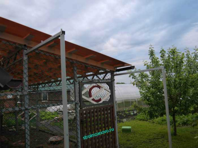 ustanovili_opory_pod_stropila